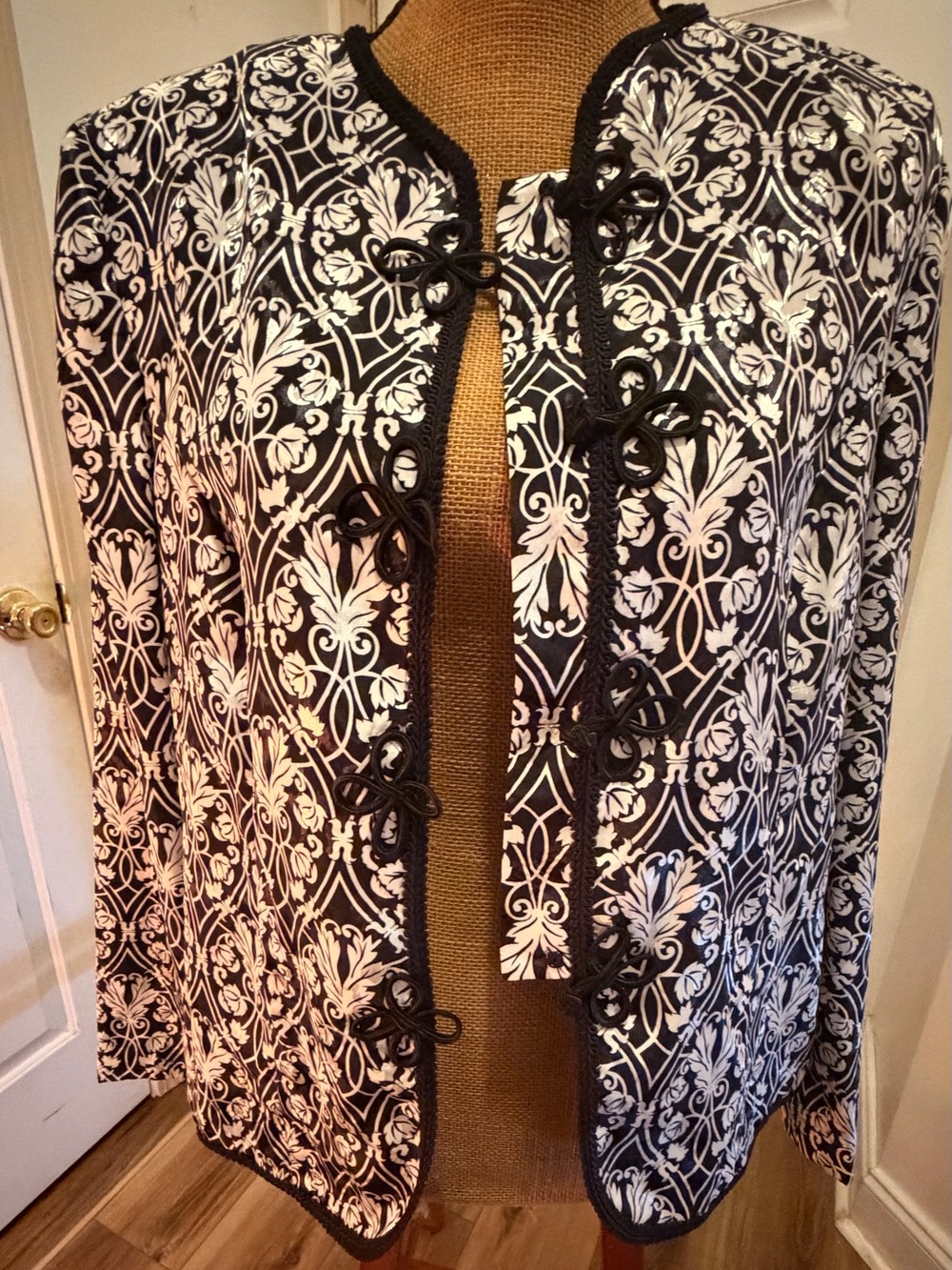 Vintage 90s Leslie Fay Black Ivory Damask Frog Closure Jacket